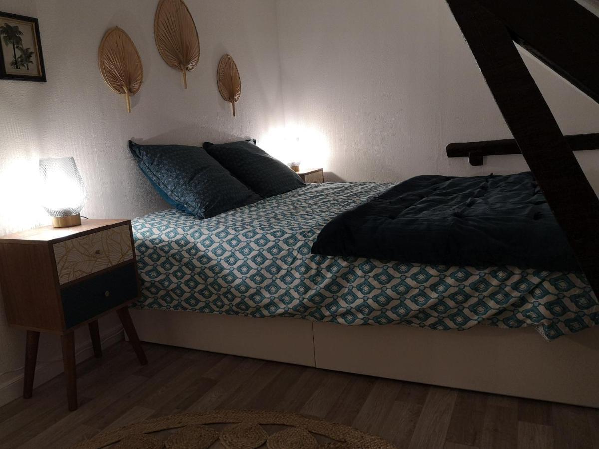Logement Cosy rénové au pied de la Cathédrale avec climatisation Reims Extérieur photo